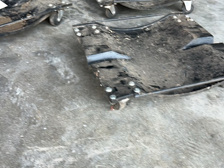 (4)-rolling-stands-for-truck-tires,-can-also-be-used-for-other-heavy-items-image-3