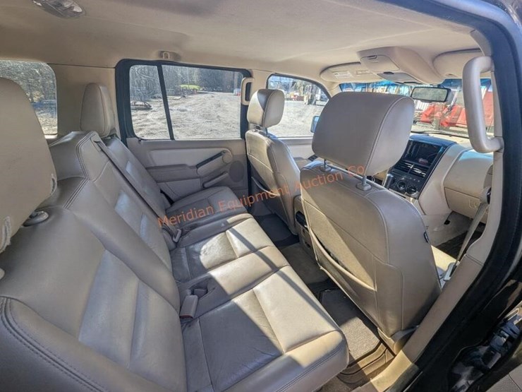2006-ford-explorer-xlt-image-14