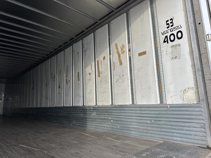 2019-utility-53'-image-21