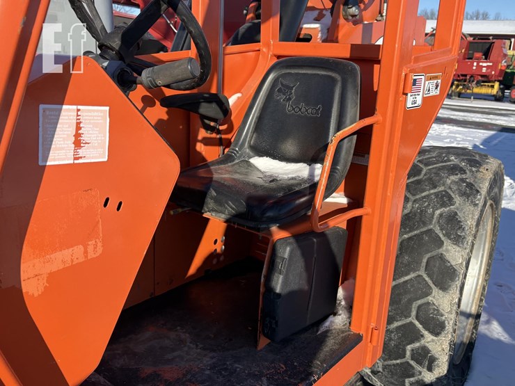 2015-sky-trak-6042-image-9