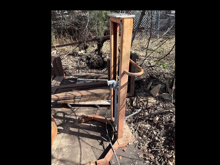 #7-•-barrel-handler-image-3