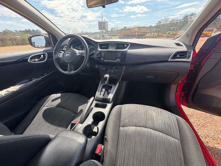 2018-nissan-sentra-4-door-sedan-(165,945-miles)-image-23