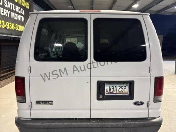 2006-ford-cargo-image-9