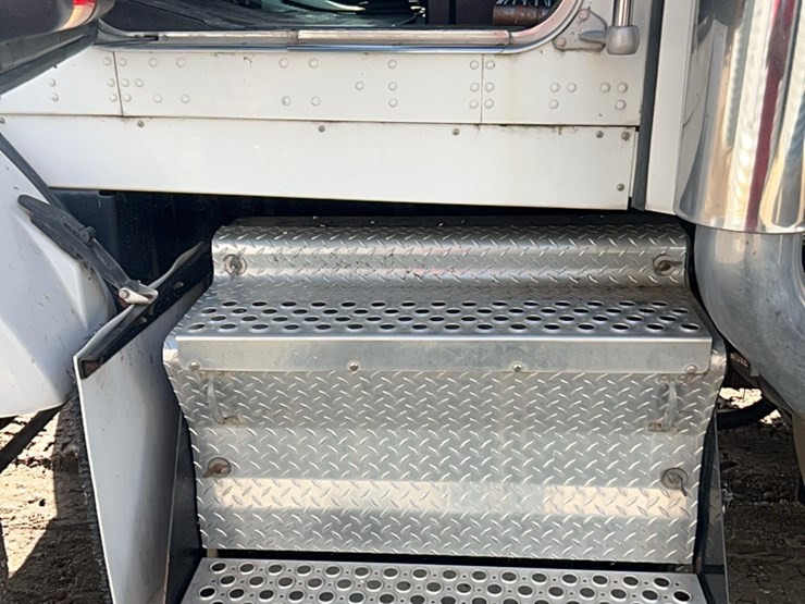 2007-kenworth-t800-image-74