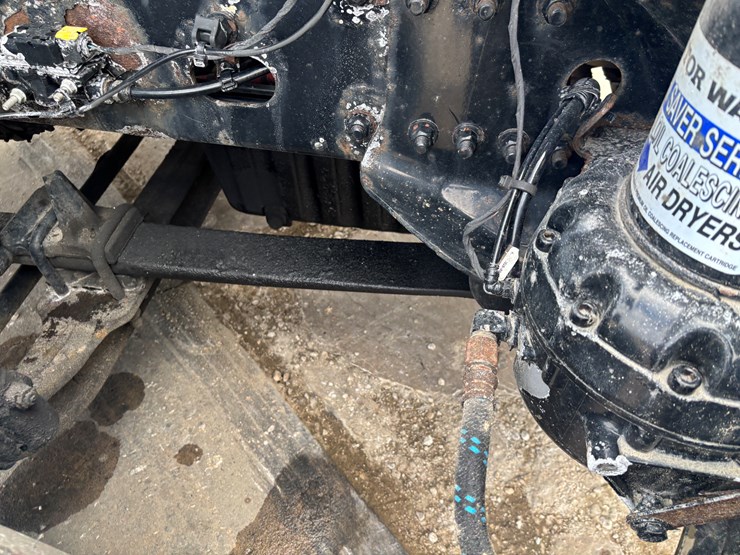 2018-freightliner-cascadia-126-image-64