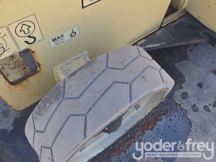 2018-jlg-3246es-image-16