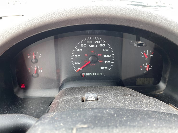 2005-ford-f150-xl-image-20