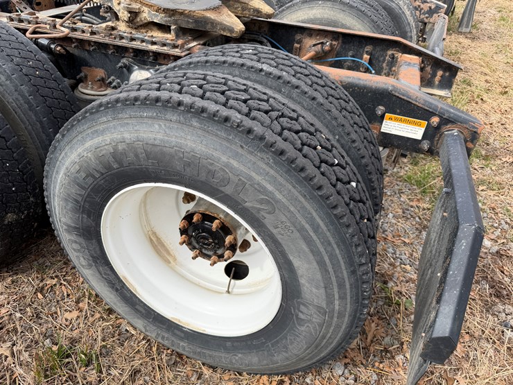 #40954-•-2016-freightliner-t/a-daycab-truck-tractor-3akjgedv4gsgw5933-image-6