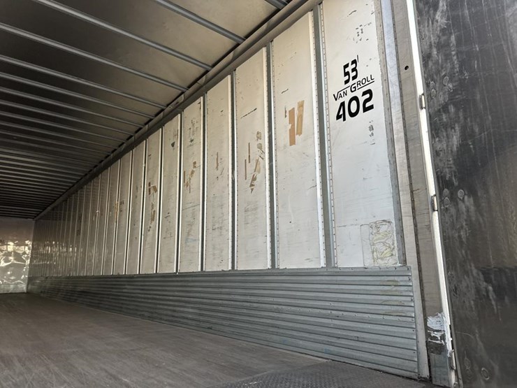 2019-utility-53'-image-21