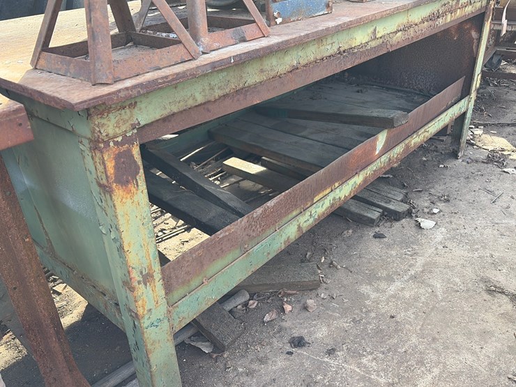 #66-•-7-foot-steel-fabricated-shop-bench-image-2