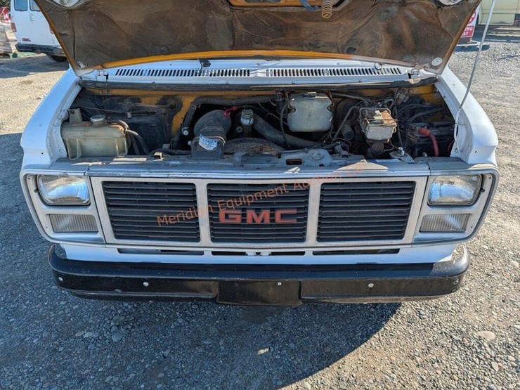 1986-gmc-3500-image-10