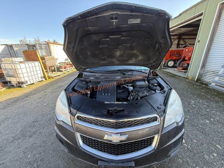 2015-chevrolet-equinox-lt-image-17