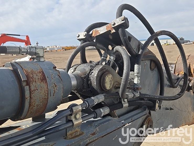 2010-deere-310sj-image-59