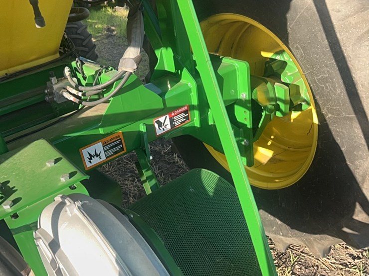 2018-john-deere-1910-image-204