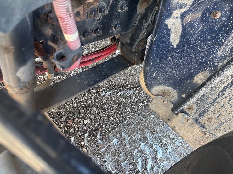 #2294-•-2013-freightliner-m2-flatbed-truck-image-45