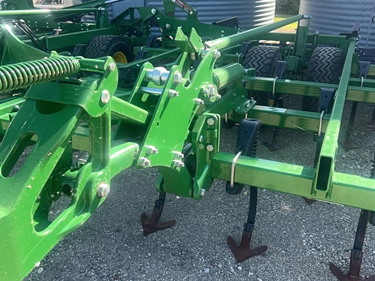 2024-john-deere-52-image-15