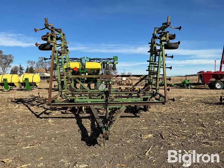 john-deere-1000-image-2