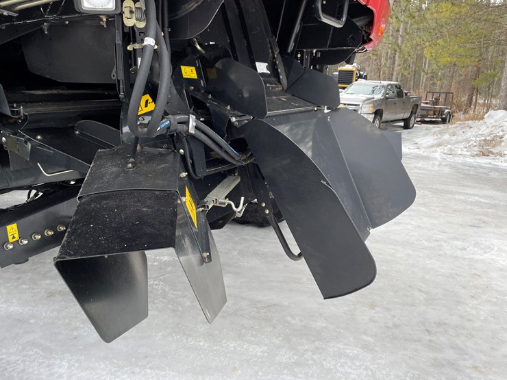 2017-case-ih-7240-image-24