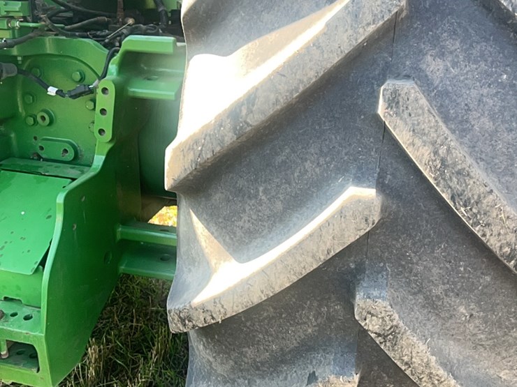 2016-john-deere-9520r-image-58