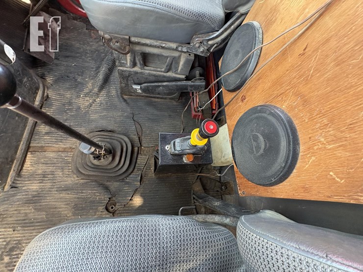 1984-ford-l8000-image-23