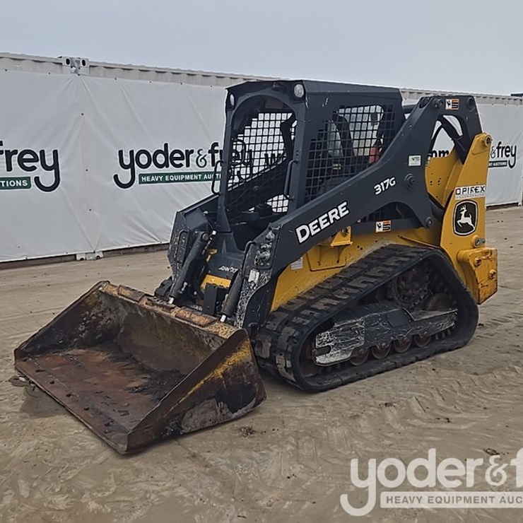 2021 DEERE 317G