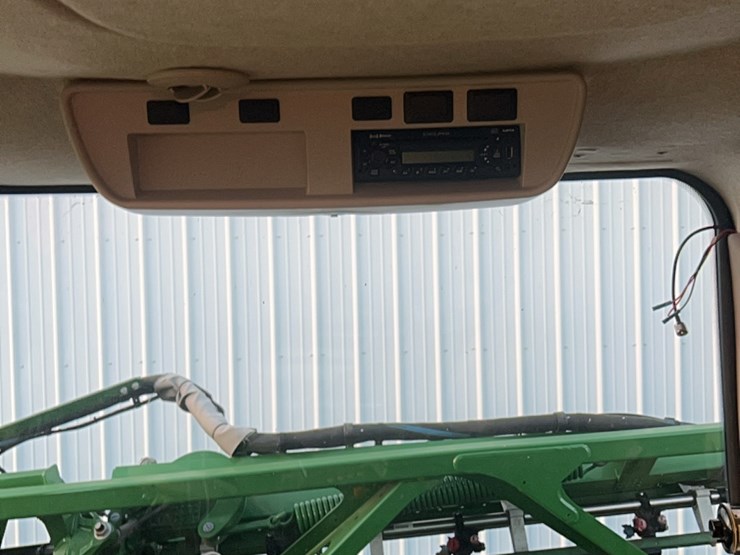 2014-john-deere-r4030-image-84