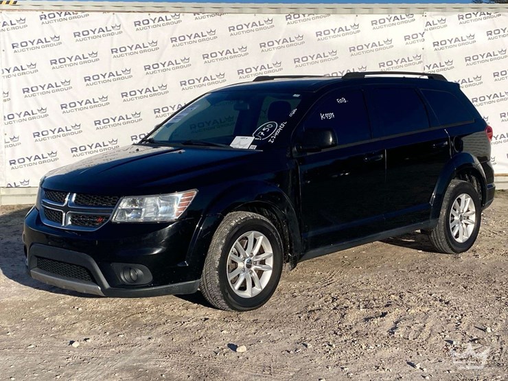 2015-dodge-journey-sxt-image-2