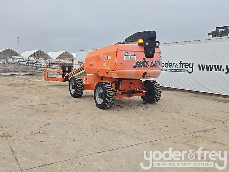 2015-jlg-600s-image-3