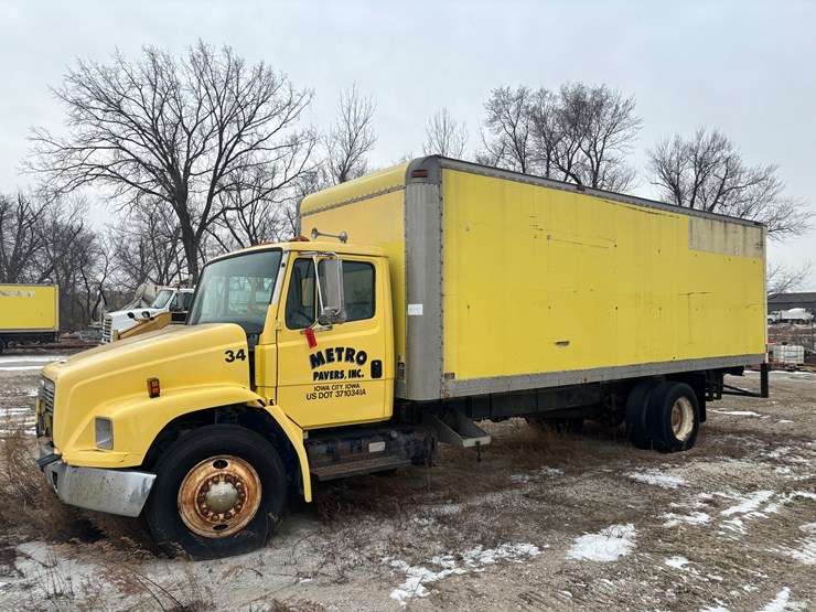 #2269-•-1992-freightliner-box-truck-image-1