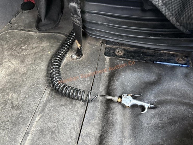 2017-international-prostar-image-40