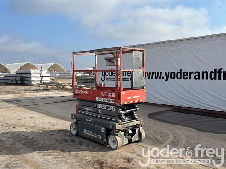 2017-skyjack-sjiii3219-image-7