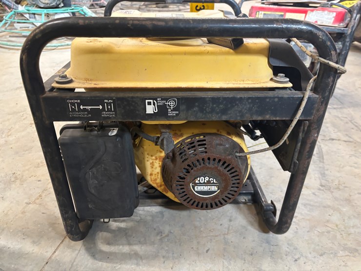 #3652-•-champion-portable-generator-image-4