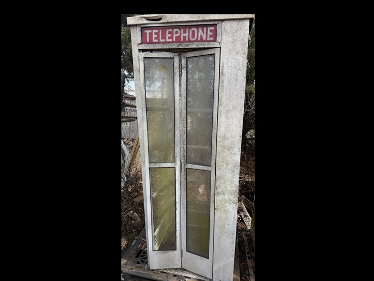 #1-•-vintage-phone-booth-image-1