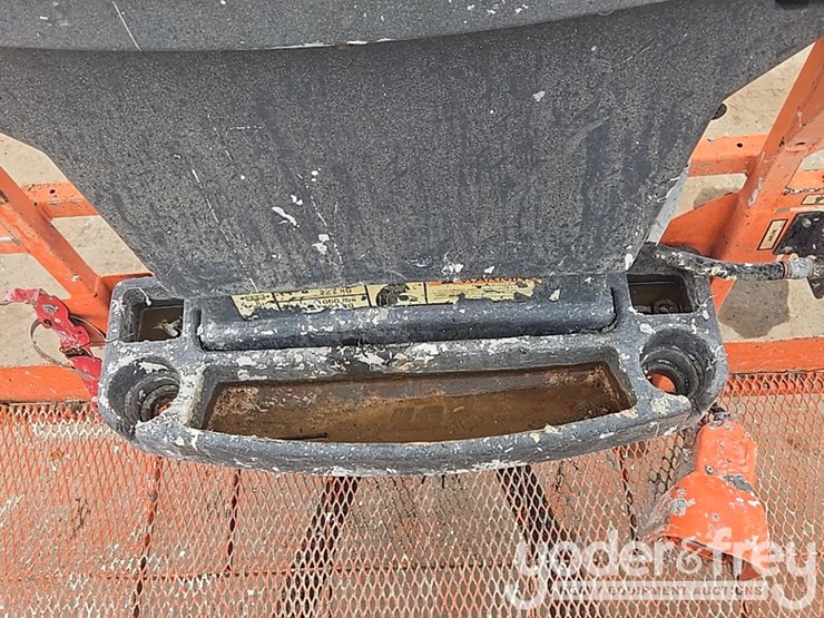 2015-jlg-600s-image-70