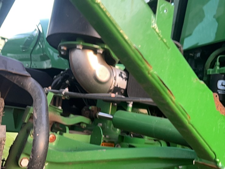 2014-john-deere-r4030-image-102