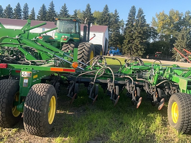 2018-john-deere-1910-image-29