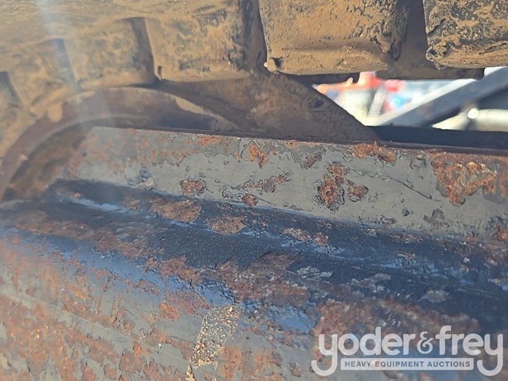 2020-deere-35g-image-28