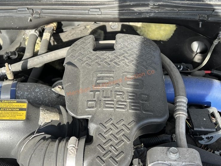 2002-chevrolet-silverado-2500-image-35