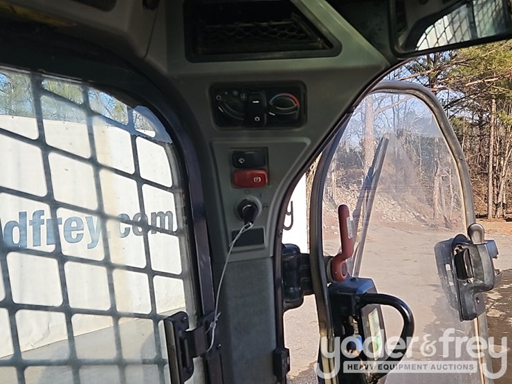 2022-caterpillar-289d3-image-16