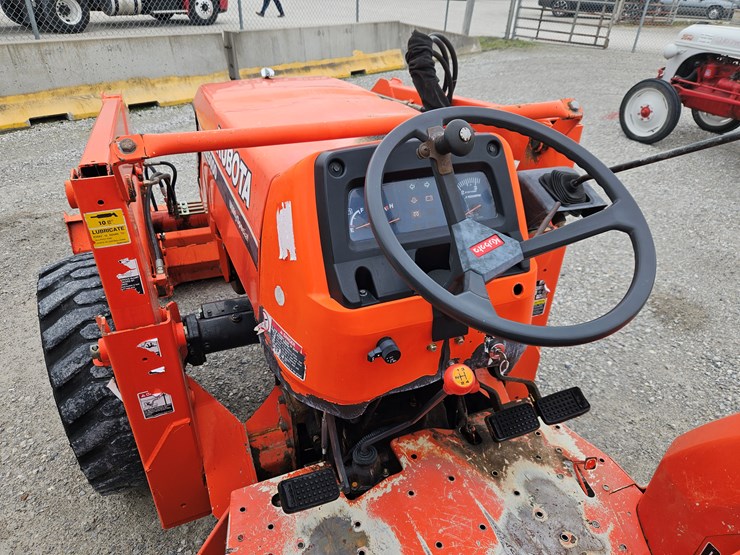 kubota-mx5000-image-13