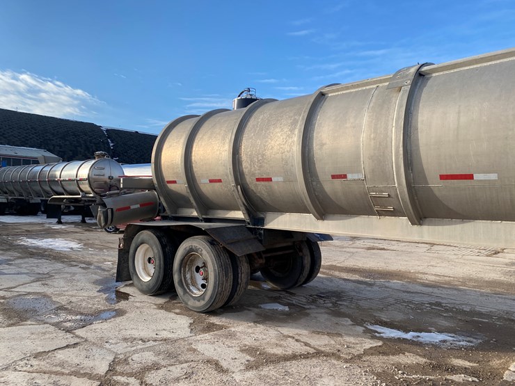 1980-trailmobile-tanker-image-5