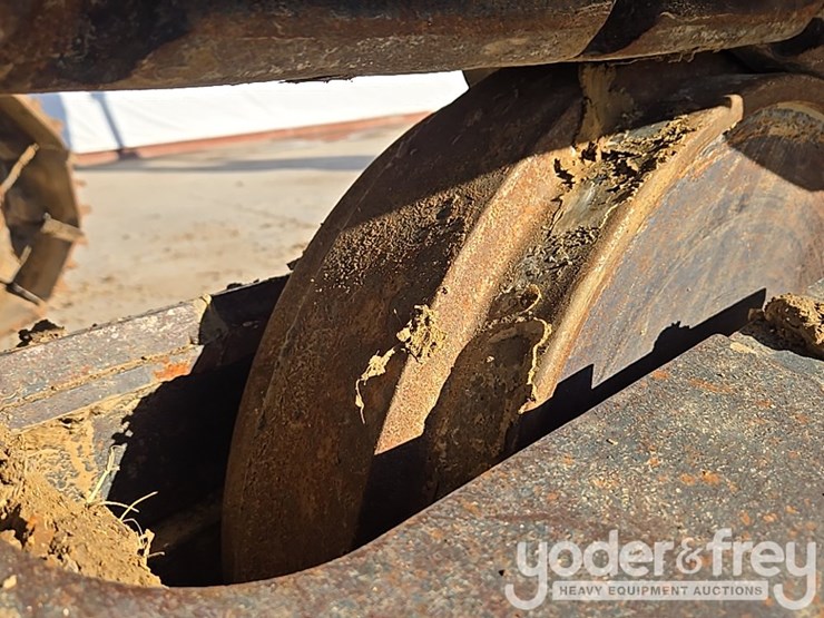 2022-komatsu-pc360-lc-11-image-32