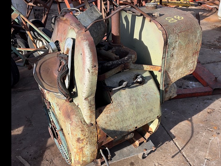 #88-•-wisconsin-v4-gasoline-tire-unit-with-hydraulic-motor-image-1