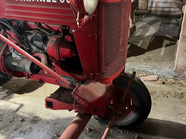 lot-17.-ihc-cub-collector-tractor,-serial-#fcb-14068,-new-tires,-been-in-the-shed-image-14