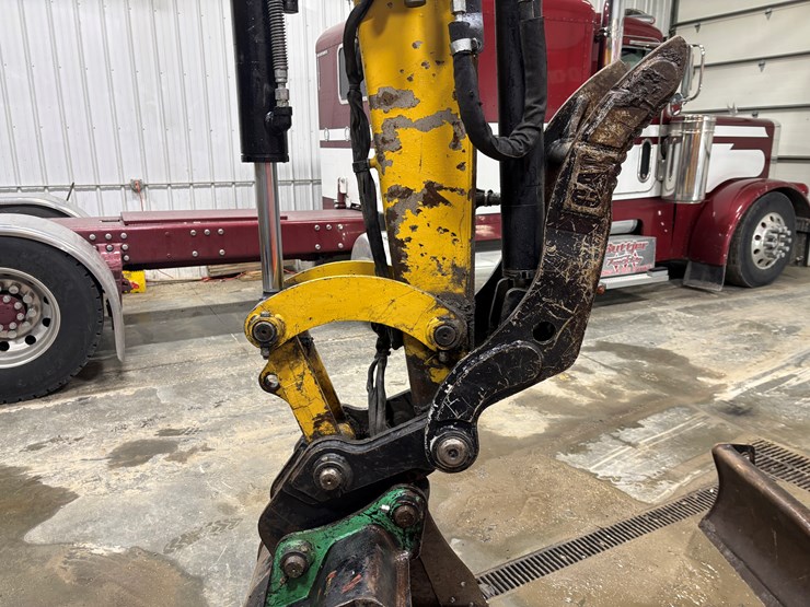 caterpillar-305-image-46