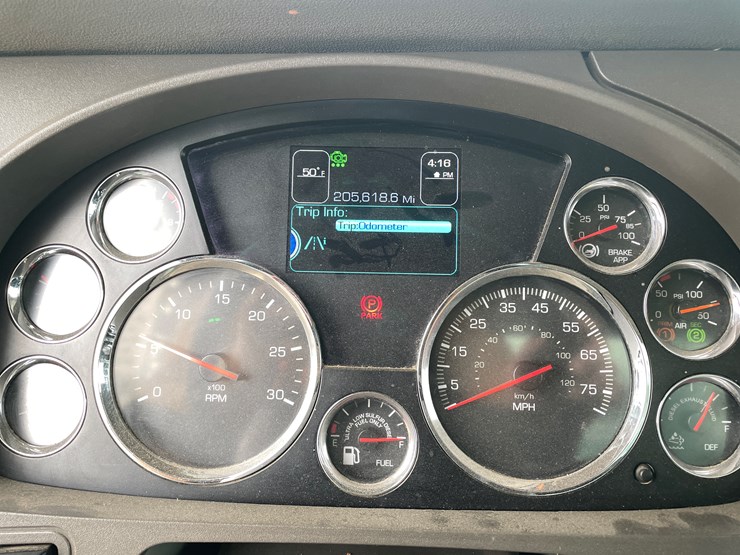 2019-kenworth-t880-image-90