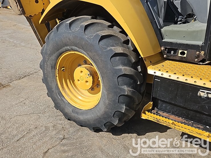 2016-caterpillar-420f2-it-image-14