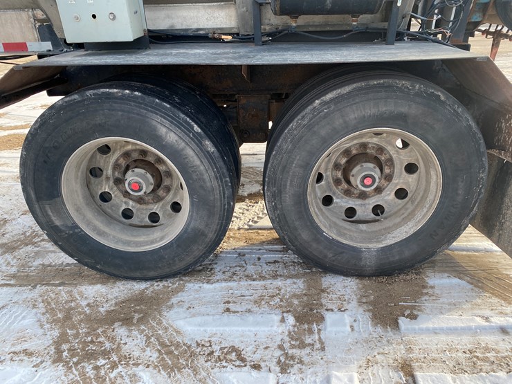 1980-trailmobile-tanker-image-15