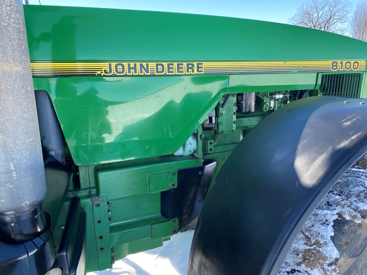 john-deere-8100-image-27