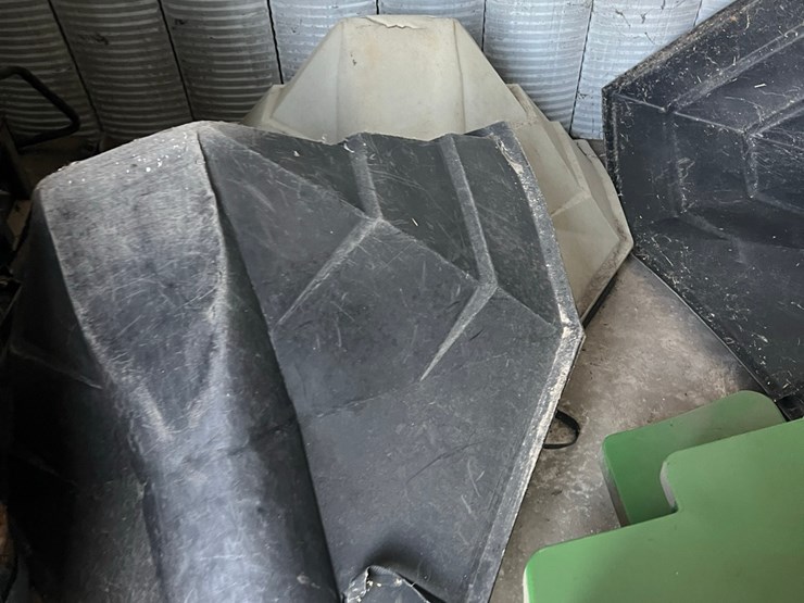 (4)-grain-hoppers,-all-are-good-shape,-winner-takes-all-4-image-5